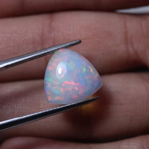 14 MM Trillion 5.2 Cts Natural AAA Red Green Fire White Ethiopian Opal Cabochon - Picture 1 of 10