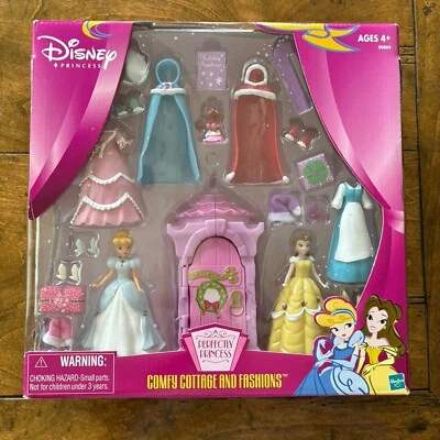 Disney Princess Comfy Cottage and Fashions Belle & Cinderella 2004 - Изображение 1 из 4