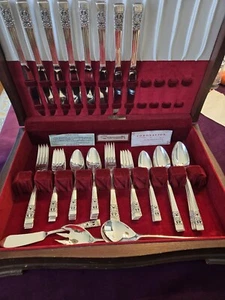 GORGEOUS BRIGHT Coronation COMMUNITY Silverplate Flatware 51 Pc. NO CHEST - Picture 1 of 14