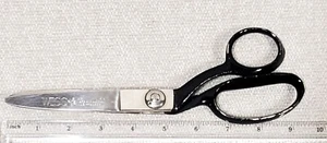 WISS 91/2" CESOIE ROSA vintage manico nero TUTTO metallo testato - affilato! Cucito - Foto 1 di 4