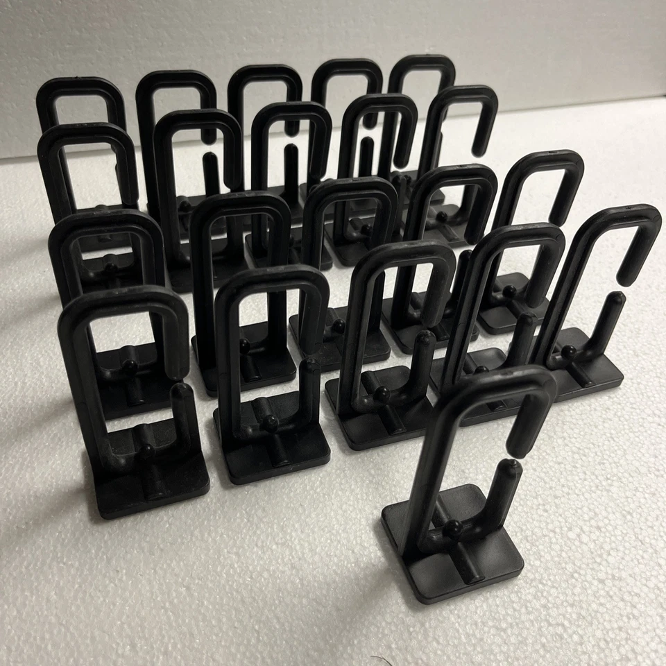 NavePoint Network Rack Toolless Cable Management Ring, Cable Hook, Pack of 21  - Image 1 of 4