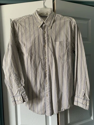 Men’s St John’s Bay Dress Shirt Size M/M - Image 1 of 4