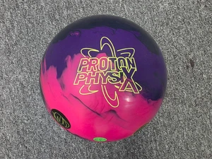 15 lbs USED Storm PROTON PHYSIX bowling ball - Picture 1 of 2