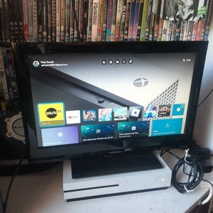 19" HD TV - Tested & Working No Remote Control - Free Delivery - Picture 1 of 10