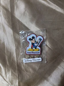Spilla Topolino Disney Salutes Entertainment NUOVA - Foto 1 di 2