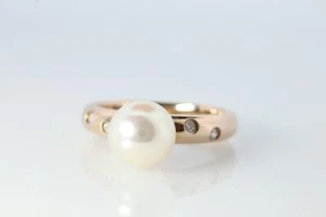 TASAKI Ring. Genuine 18k 750 Pearl Solitaire. Akoya pearl and diamond bezel set - Picture 1 of 8