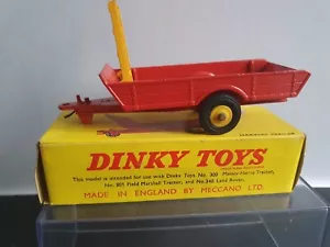 DINKY TOYS 320 HARVEST TRAILER YELLOW PLASTIC WHEELS NEAR MINT IN ORIGINAL BOX - Picture 1 of 11