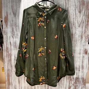 Fig And Flower Green Floral Embroidered Boho Buttoned Blouse XL Roll Tab Sleeve - Picture 1 of 11