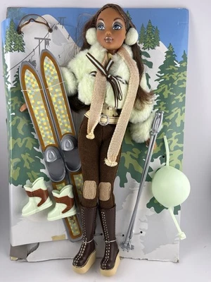 C1587 MY SCENE Barbie 2003 CHILLIN OUT MADISON  DOLL +Ski Outfit - Image 1 of 4