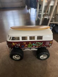 Kinsmart 1962 Volkswagen Classical Bus W/ Surf Board Off-Road Pullback B1-016 - Picture 1 of 7