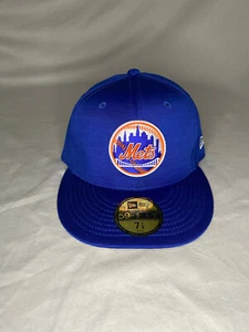 New Era Men's New York Mets Clubhouse Royal 59Fifty Fitted Hat Size 7 1/8 - Picture 1 of 4