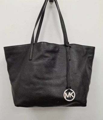 Michael Kors Women's Black Size Large Tote Bag - Image 1 of 4