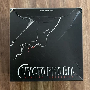 Nyctophobia: Vampire Encounter gioco da tavolo Pandasaurus giochi scatola aperta - Foto 1 di 12