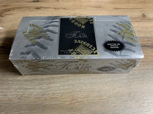 1996 Fleer Flair Baseball Factory Sealed Hobby Box (18 packs) - Picture 1 of 9