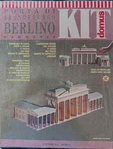 Domus Kit Porto di Brandeburgo Berlino Germania Paperboard - Picture 1 of 1
