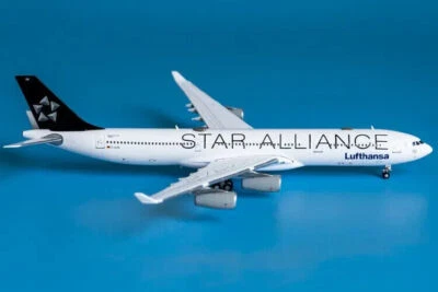 1:400 JC Wings Lufthansa STAR ALLIANCE AIRBUS A340-300 Airplane Diecast Model - Image 1 of 4