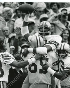 MIKE HEGMAN - DALLAS COWBOYS - SB-XIII - Type 1 NFL 8x10 B&W Press Photo 4.8 - Picture 1 of 2