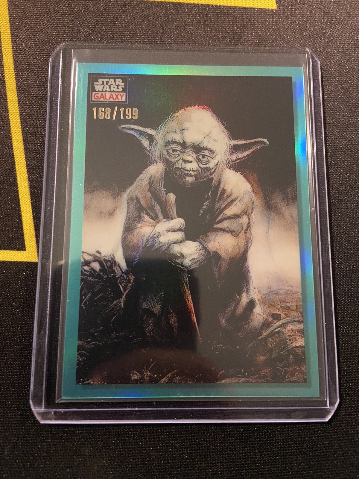 2023 Topps STAR WARS Chrome Galaxy OLD MASTER YODA #41 AQUA PARALLEL /199