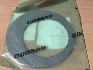 2 x Doosan Genuine Part A462369 Plate - Picture 1 of 2