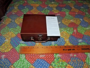 SHUT THE BOX English Pub Game Wooden Box & Dice with Instructions 2010 - Picture 1 of 2