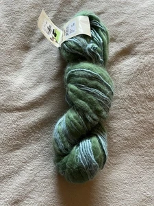 Universal Yarn Seafoam Bamboo Bloom Handpaints Rayon Bamboo Wool Acrylic 154yds - Picture 1 of 9