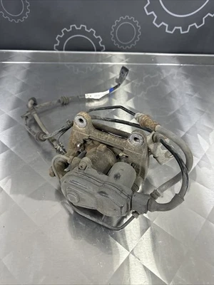 2014-2020 JEEP CHEROKEE RIGHT REAR CALIPER 3.2L AT 4x4 W ABS OEM - Image 1 of 4