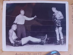 Joe Louis Autographed 8"x6" Photo , Bob Foster Autographed 11"x14" Photo - Picture 1 of 6