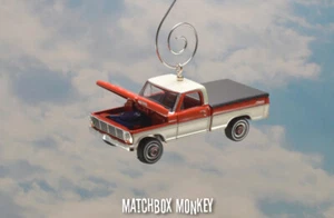 Vintage Style 1967 Ford F-100 Pickup Truck 4x4 Christmas Tree Ornament Adorno - Picture 1 of 12