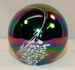 BEAUTIFUL PURPLE IRIDESCNT BLOWN GLASS PAPERWEIGHT W/ PULLED WHITE SPECKLES - Picture 1 of 6