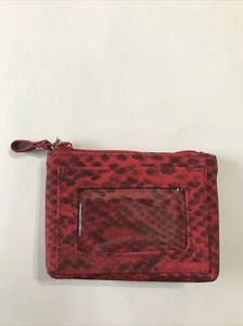 Estuche de transporte rojo con estampado de piel de serpiente - Imagen 1 de 4