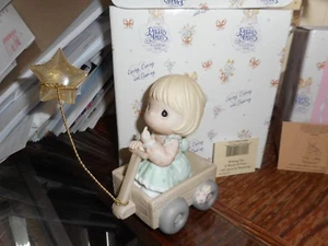 MIB Precious Moments WISHING YOU A WORLD OF PEACE 1999 club membership C0019 - Picture 1 of 1