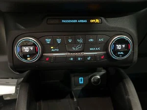 2020 - 2022 Ford Escape Dual Zone Auto Temperature Control Panel HAC - Picture 1 of 1