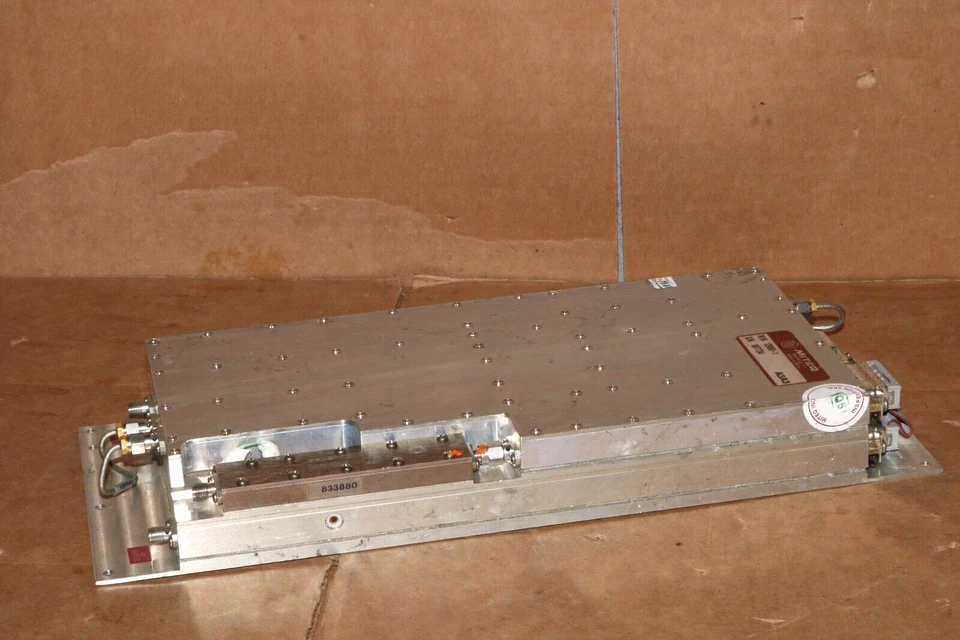 MITEQ M/N 129968-1 S/N 887734 C-BAND GHZ 880267 VHF - Image 1 of 4