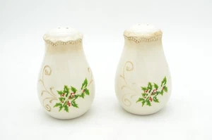 Vintage Holly Berry Ceramic Salt Pepper Shakers Set Cream Floral Design Used - Picture 1 of 7