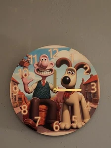 Wallace And Gromit Christmas Wall Clock Home Decor Art A Grand Day Out BBC 1980s - Picture 1 of 3