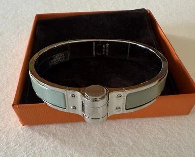 Pulsera Esmalte Hermes - Estilo Charniere - Esmalte Salvia y Paladio - Talla Mediana Foto 1 de 4