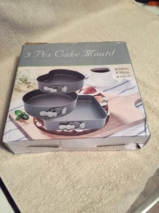 Metal Cake Moulds 3pc NIB - Picture 1 of 1