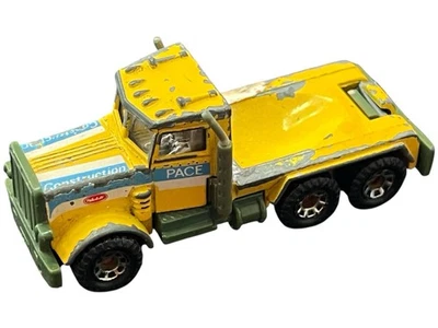 Vintage 1981 Matchbox Peterbilt Yellow PACE Truck Diecast 1:80 SemiTrailer - Image 1 of 4