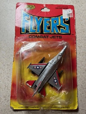 Road Champs Flyers No. 1988 vintage Avión a reacción fundido a presión 6203 F-16XL Foto 1 de 3