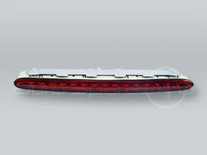 Lámpara de freno trasera roja TYC se adapta a 2003-2009 MB CLK W209 - Imagen 1 de 3