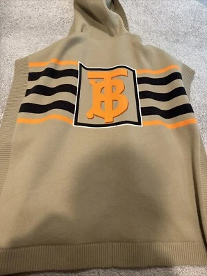 Abrigo poncho invierno burberry Foto 1 de 4