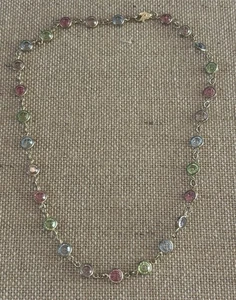Collana vintage AUSTRIACA con lunetta in cristallo multicolore 16" - Foto 1 di 2