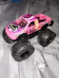 Hot Wheels Monster Jam Truck 1/64 Rare Diecast Metal Heart Breaker - Bild 1 von 4