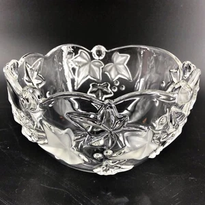 Crystal Glass Clear Serving Bowl Decorated W/ Ivory & Berries Centerpiece Dining - Picture 1 of 6