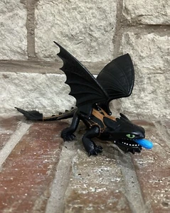 2018 How to Train Your Dragon The Hidden World Ohnezahn mit Dart - Bild 1 von 8
