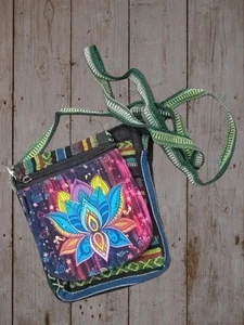 FAIR TRADE GRINGO - Heavy Cotton Gheri Stripe Lotus Passport Bag  (BGN-434)(2) - Picture 1 of 2