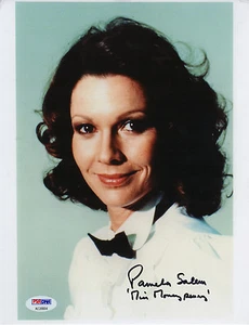 007 : PAMELA SALEM CHARACTERISED VINTAGE 'MISS MONEYPENNY' PHOTO PSA - Picture 1 of 2