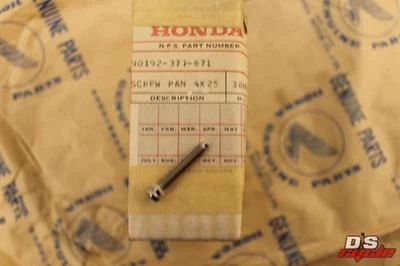 NOS HONDA CB550F CB400F CX500 GL1200A GL500I	PAN SCREW (4X25) PRT# 90192-377-671 - Image 1 of 4