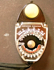 7-23,  RNV301****** VINTAGE NORWOOD DIRECTOR EXPOSURE METER WITH CASE - Picture 1 of 2