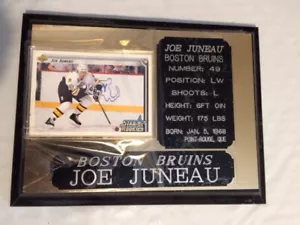 Joe Juneau Boston Bruins handgefertigte Holz Plakette mit 1992-93 Upper Deck SR Karte #399 - Bild 1 von 2